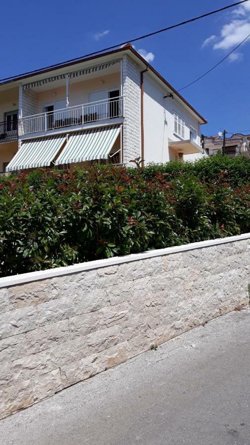 Apartment Ivo Trogir Luaran gambar